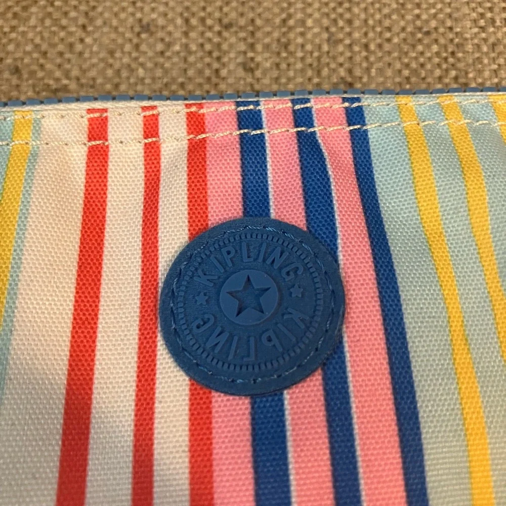 Kipling striped pouch